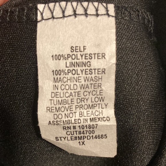 Cute mid length dress - 1X - Picture 4 of 5